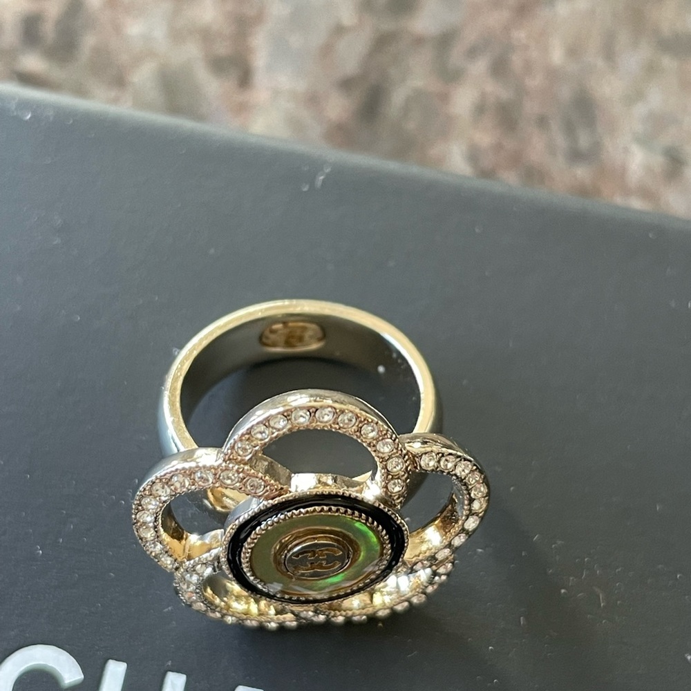 Chanel camellia camelia crystal ring hologram logo center - Picture 8 of 15